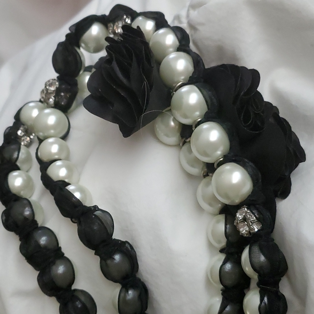 Bold Chunky Choker - image 3